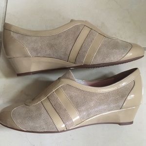 Taryn Rose nude loafers